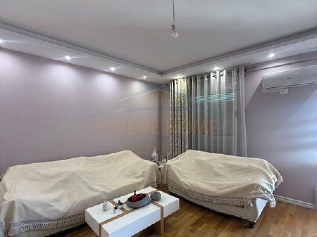 Affitto, Appartamento 3+1+2+2 Balconi, Fresk, Tirana