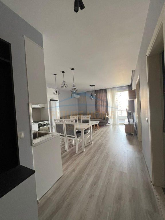 Shitet, Apartament 1+1, Ish-Fusha e Aviacionit, Tiranë 150,000 €
