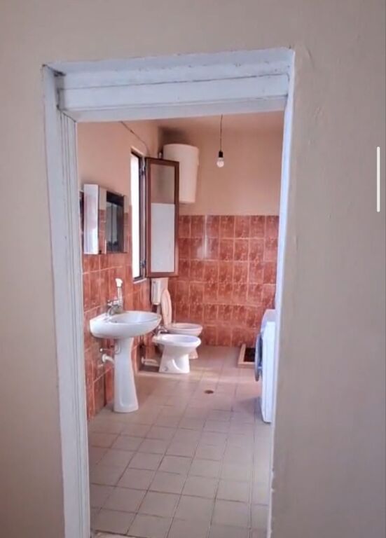 Rent | Vilë 2 + 1 | 5 Maji | 350 €/month