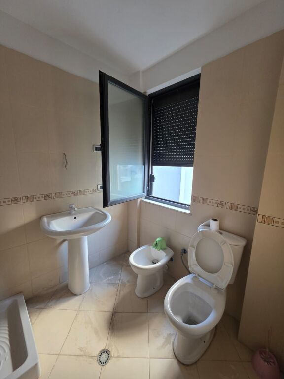 Apartament 2+1+2 per qera Fresk !