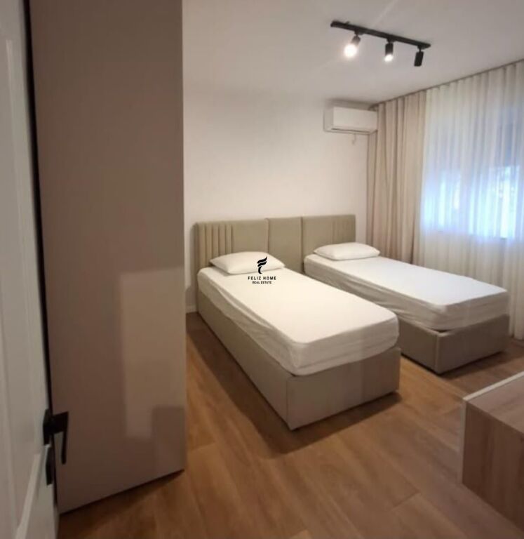 APARTMENT FOR RENT 1+1 FORMER RESTAURANT DURRES 60,000 LEKE FH-94245