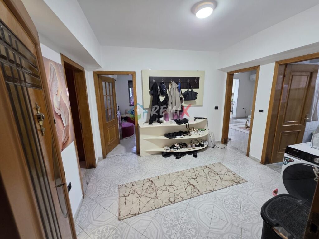 SHITET APARTAMENT 2+1 ME TOKË PRIVATE! 🌿