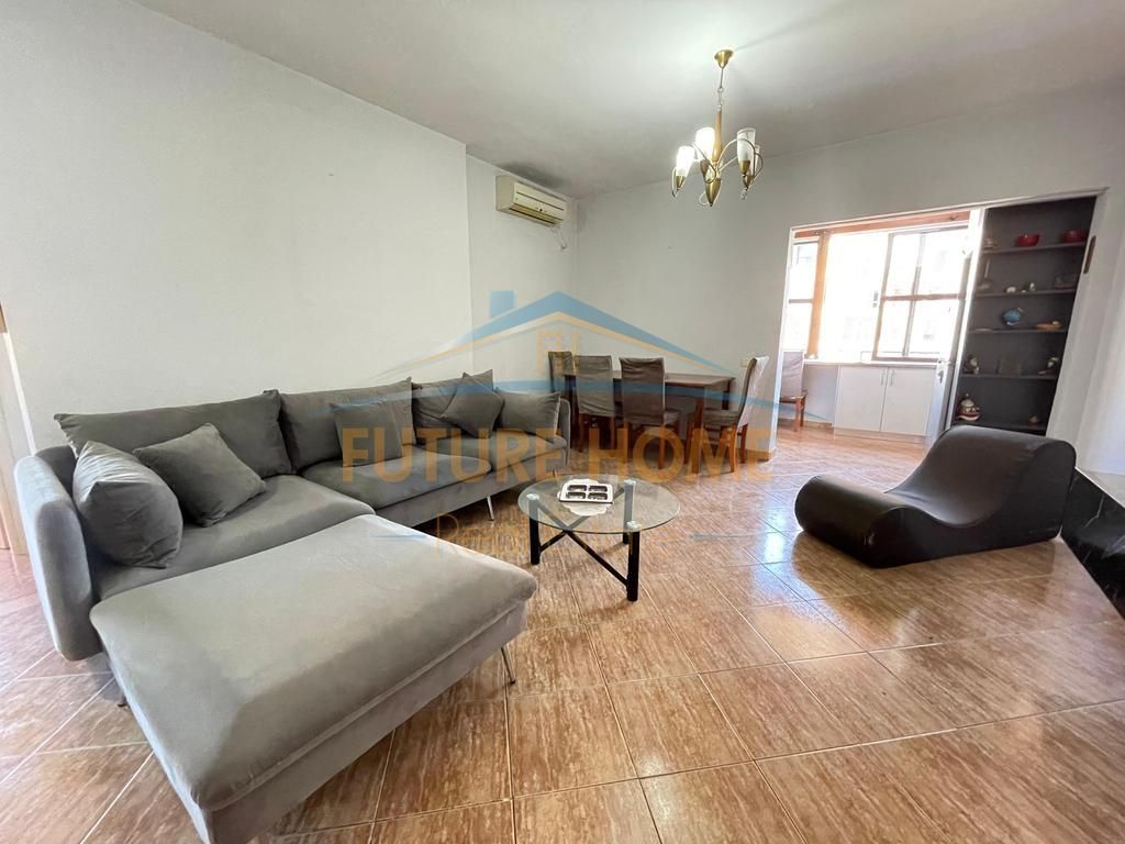 In vendita, Appartamento 2+1, Via Dritan Hoxha, Tirana.    15.000.000 Lek
