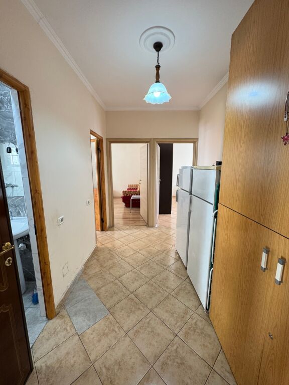 APARTAMENT 1+1 PER SHITJE PRAN PALLATIT ME SHIGJETA !!