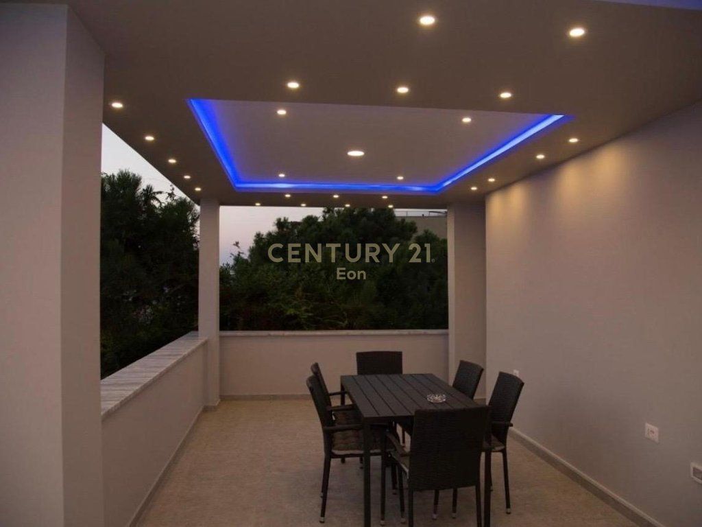 APARTAMENT 2+1+VERANDE PER SHITJE 50M LARG DETIT, NE NJE KOMPLEKS REZIDENCIAL GOLEM!!!