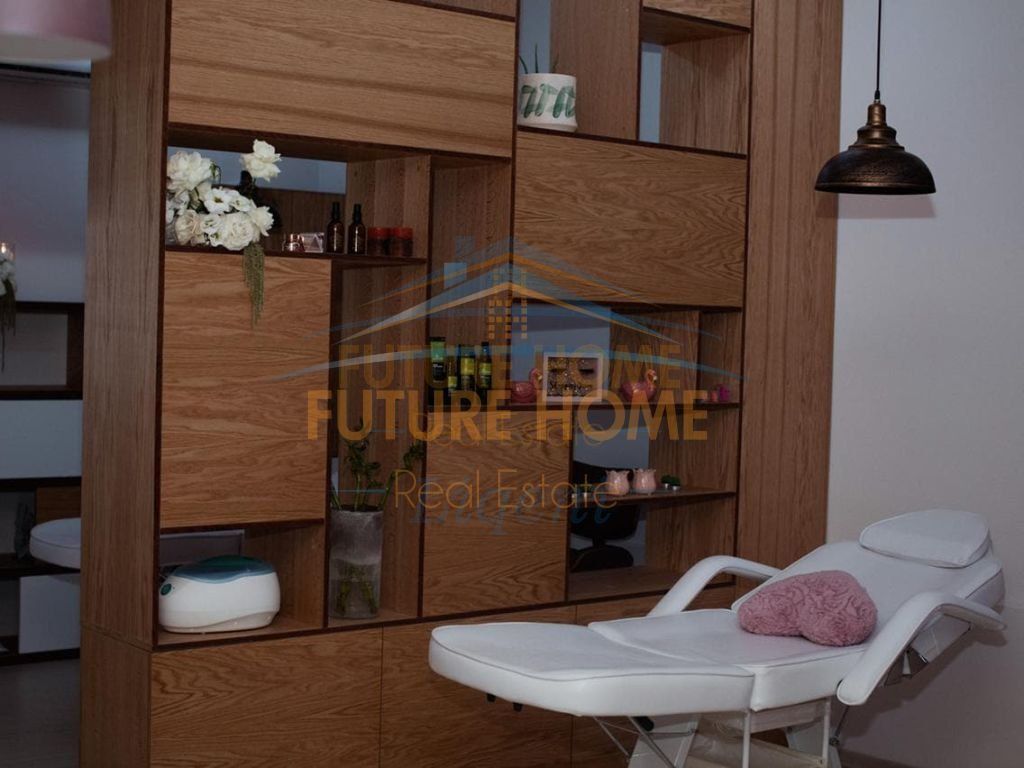 Shitet, Ambient, Rruga Irfan Tomini, Tiranë 175,000 €