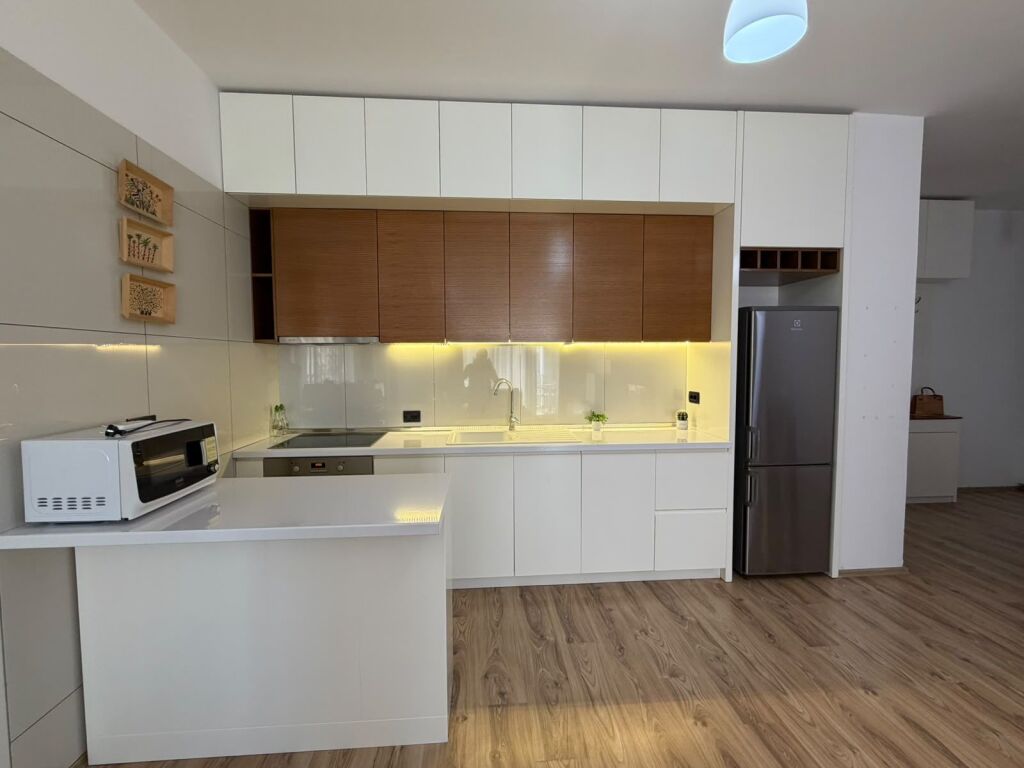 APPARTAMENTO 2+1 IN AFFITTO – VIA KOSOVARËVE | PARCHEGGIO | NUOVA COSTRUZIONE