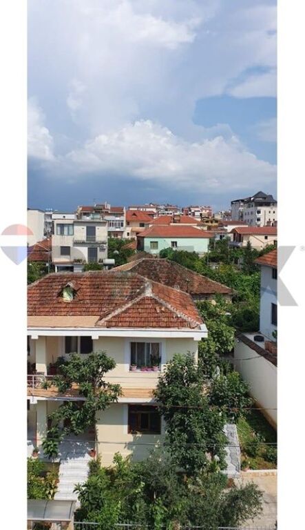Shtëpi private - Për Shitje - Rruga Selita e Vjetër, Tiranë