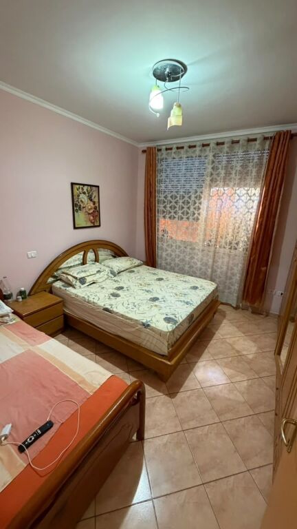 SHITET APARTAMENT 2+1+2 PRANE POLIKLINIKES, DURRES