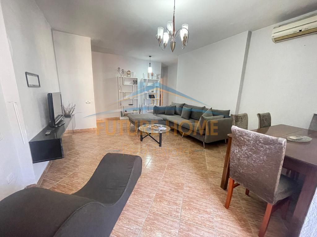 In vendita, Appartamento 2+1, Via Dritan Hoxha, Tirana.    15.000.000 Lek