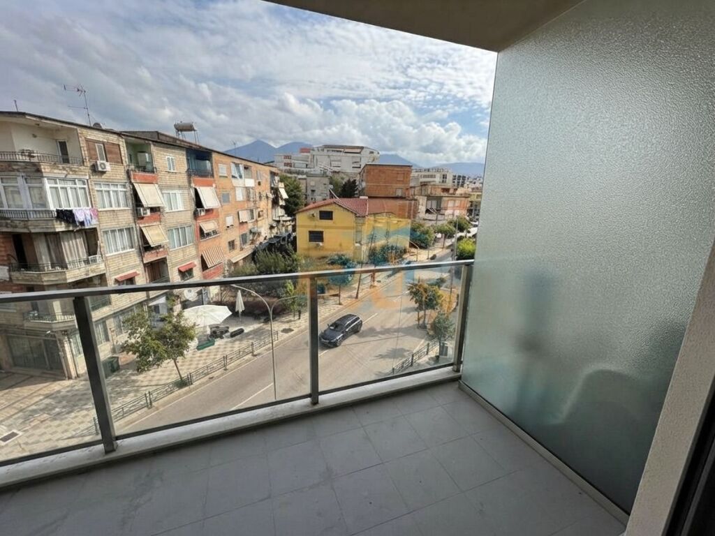 For sale, Apartment 1+1, Mine Peza, Tirana