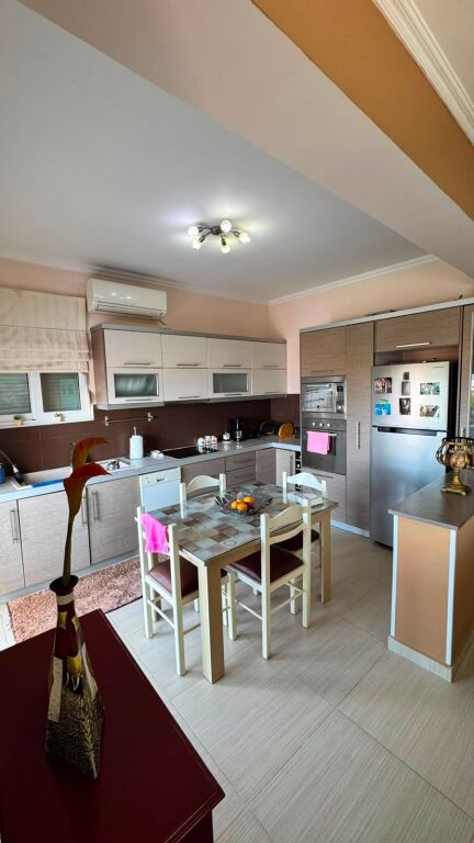 🏡 APARTMENT 2+1 FOR SALE – SARANDË 📍