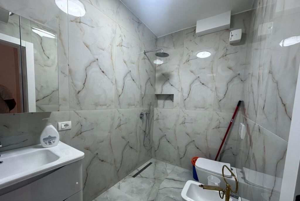Apartament Me Qera 2+1 Tek Rruga e Elbasanit (ID B2202117) Tirane