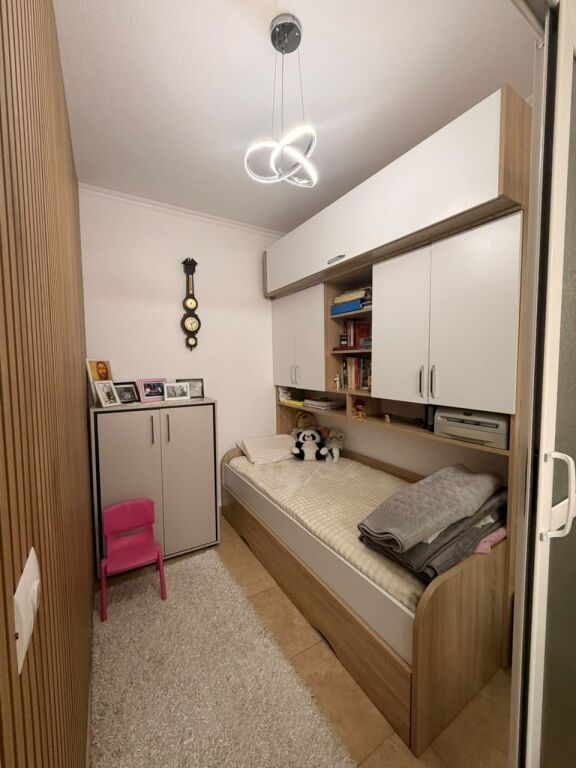 In vendita appartamento 2+1. Kinostudio 1460000 lek