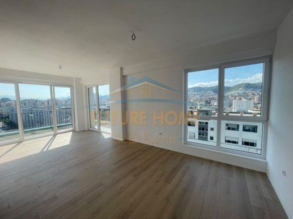 In vendita, Appartamento 3+1+2+Veranda, Comune di Parigi, Tirana