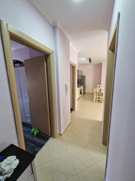 AP. 2+1 for rent, Freskt