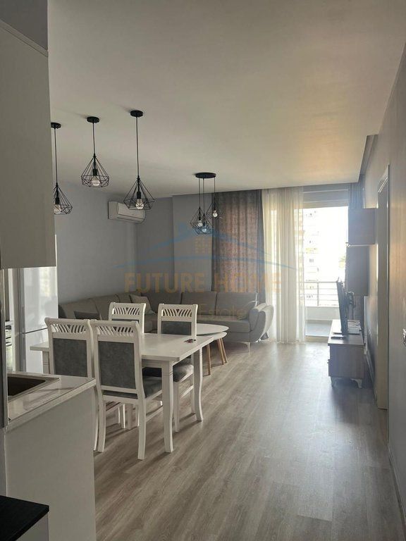 Shitet, Apartament 1+1, Ish-Fusha e Aviacionit, Tiranë 150,000 €