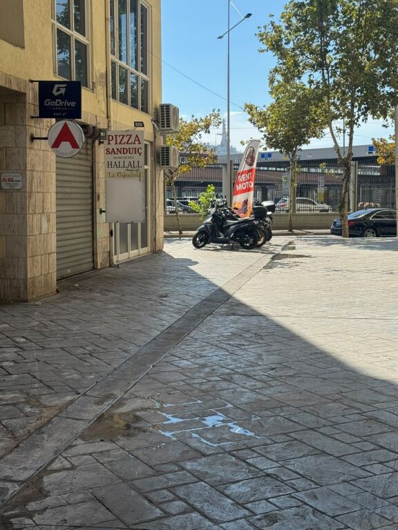 20903163 🏢 AMBIENT BIZNESI ME QERA – BUZË RRUGËS | RRUGA E PORTIT, DURRËS
