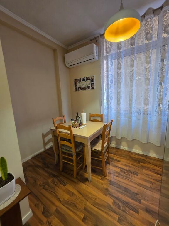 Shitet Apartament 2+1 Prane Shallvareve
