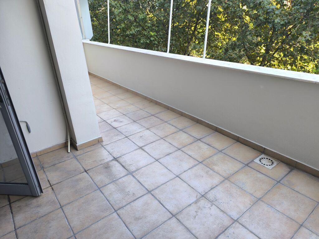 Apartament me qira
