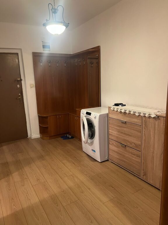 Jepet me qira 2+1+1 Rr.Kongresi i Manastirit 50.000 leke