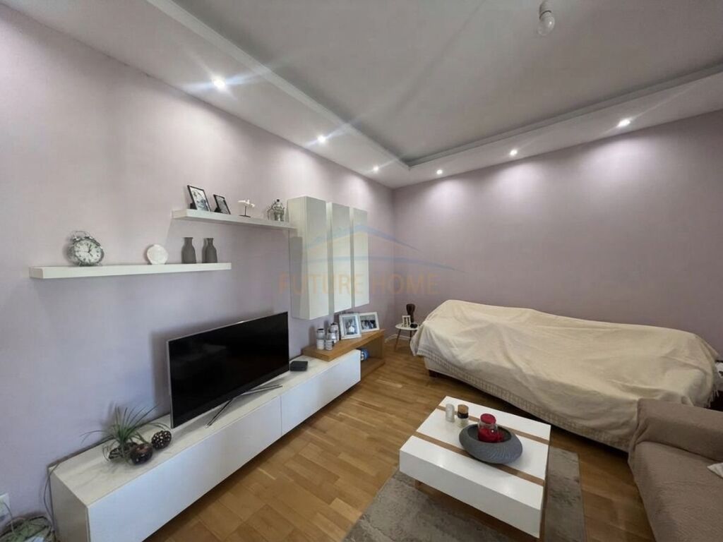 Affitto, Appartamento 3+1+2+2 Balconi, Fresk, Tirana