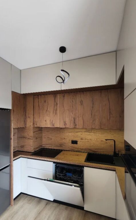Apartament me qera 2+1 Univers City