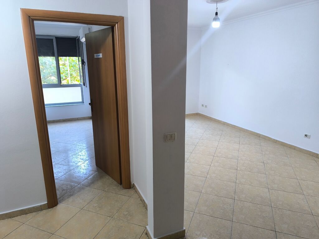 Apartament me qira