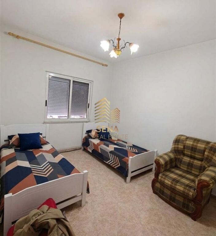 Qira, Hyrje private, 3+1+Blk+Parkim, Spitali QSUT, 60.000 Lek/muaj