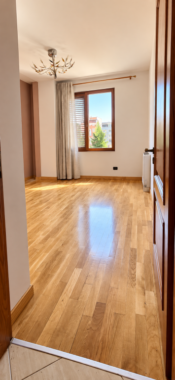 Appartamento 2+1+2 in vendita a 21 Dhjetori