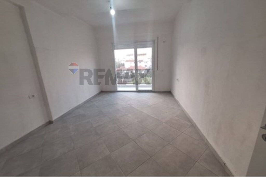 Apartment 3+1 for Sale at Brryli