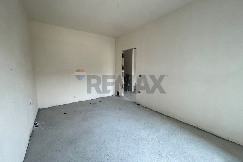 Apartament ne shitje 1+1 prane Farmacise 10!