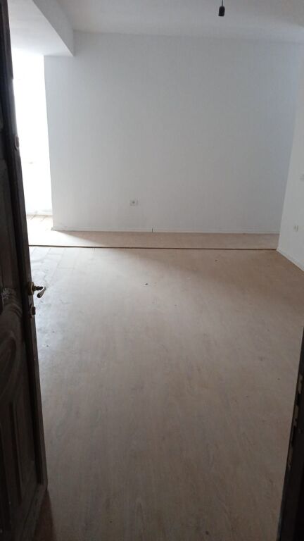 Affitto | Apartament 2 + 1 | Fresku | 400 €/mese