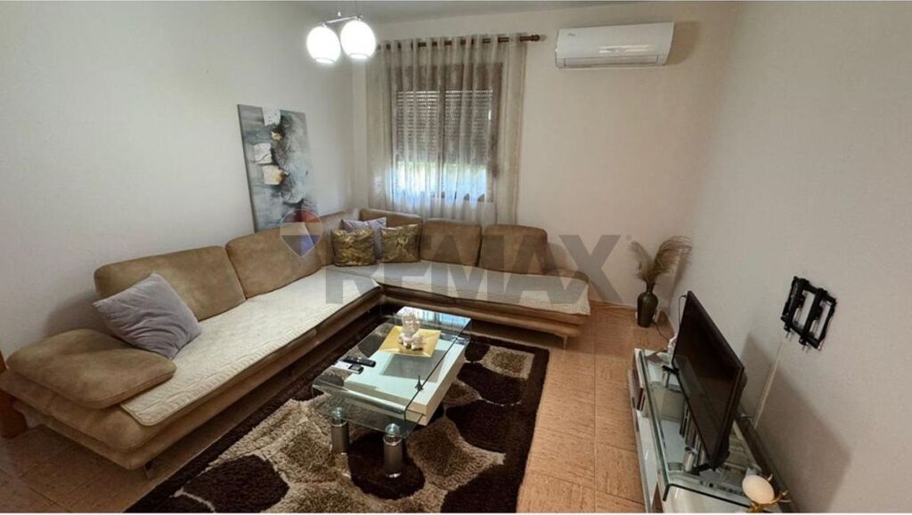 Casa privata in affitto ad Astir!