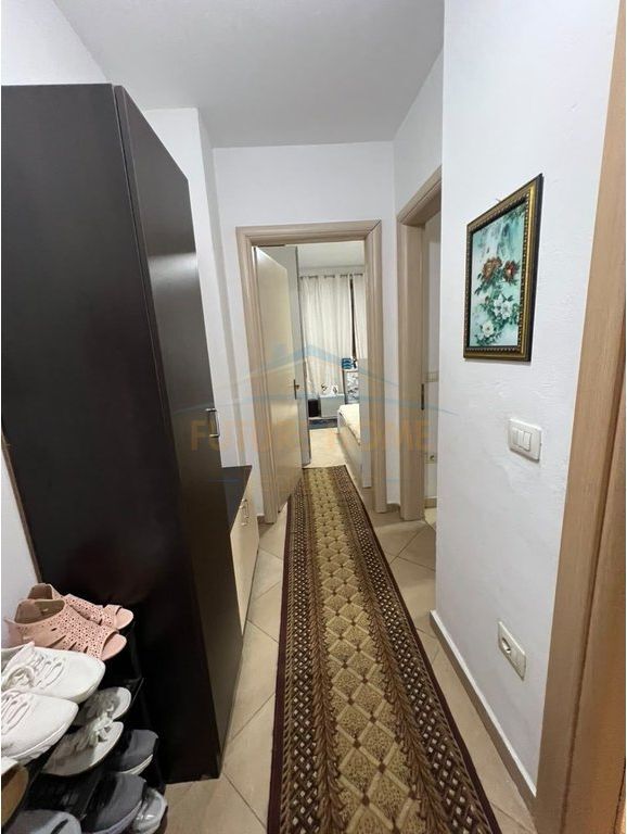 In vendita, Appartamento 1+1, Yzberisht, Tirana.