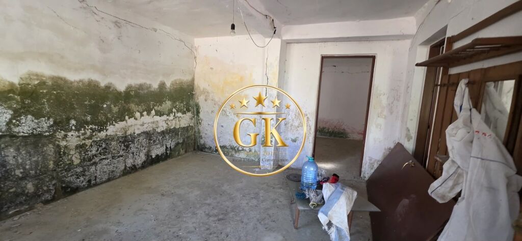 20926134 ''EKSLUZIVE E GOLD KEY'' Shitet Shtepi e vjeter 3+1,Kantina Veres, Shkozet