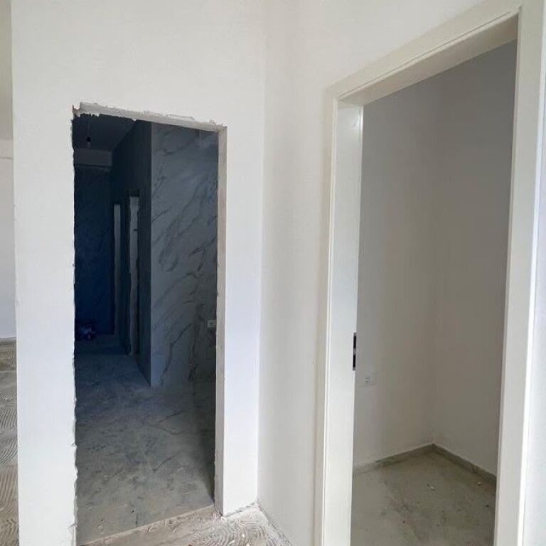 🏢 JEPET ME QIRA – AMBIENT BIZNESI 200 m² | ALI DEM, TEK KADIU