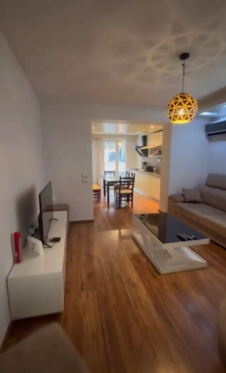 Appartamento 2+1+2 in affitto in Via Margarita Tutulani, ex Blloku! 900 mila lek!