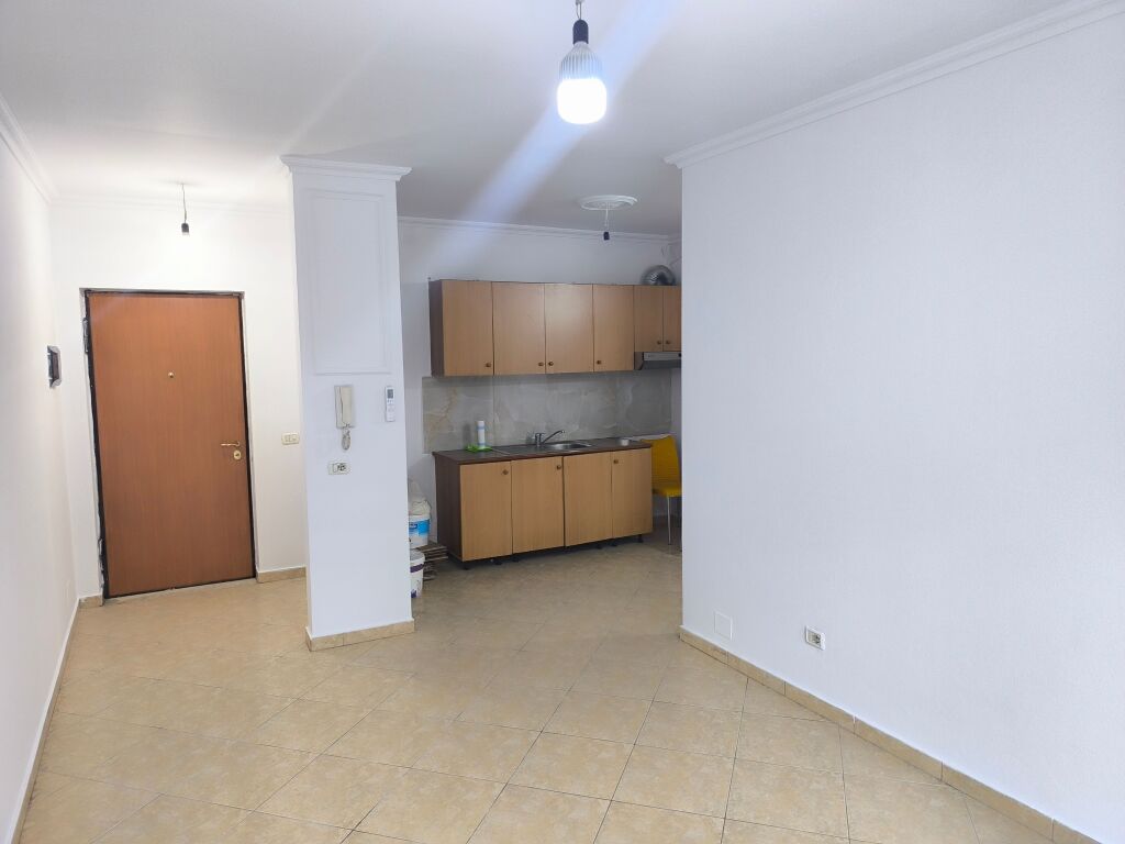 Apartament me qira