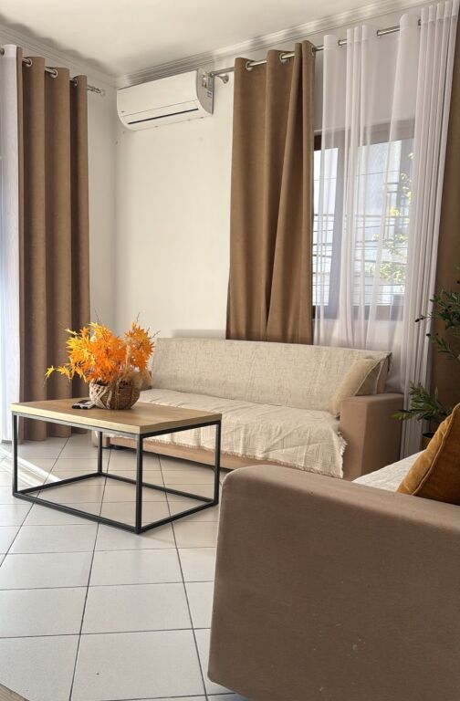 Apartament 1+1 me qira Rruga "Gramoz Pashko", prane Fakultetit Ekonomik
