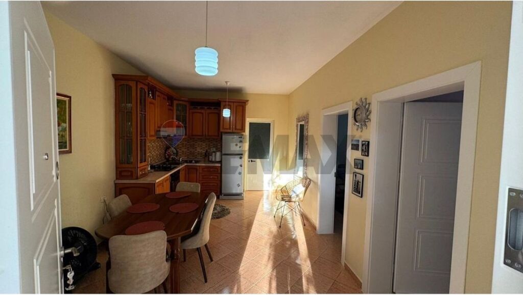 Casa privata in affitto ad Astir!