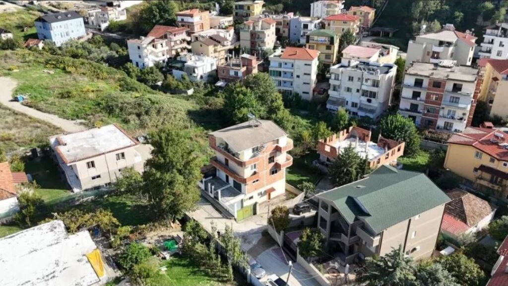 VILË ME QIRA te kompleksi VILAT GJERMANE