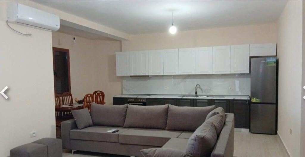 Affitto, Appartamento 2+1, Laprake, Tirana