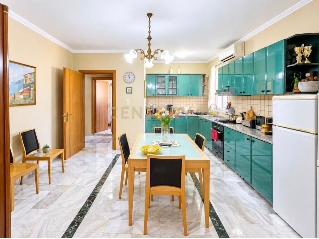 Appartamento 3+1 in Vendita a 21 Dhjetori!