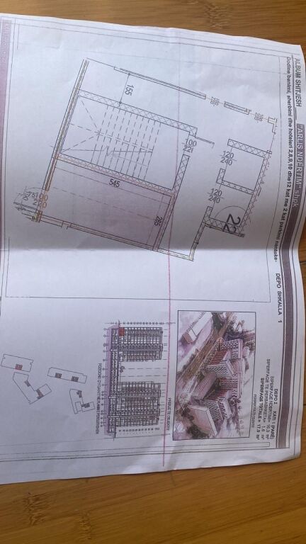 IN AFFITTO UNITÀ COMMERCIALE 224 M² - FARMACIA 10, STRADA PRINCIPALE CON FACCIATA IN VETRO