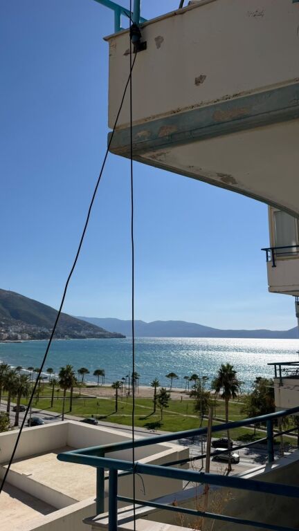 Apartament me Pamje nga Deti për Qira në Lungomare Vlorë