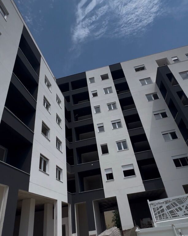 Shitet apartament 1+1 Platinium 2 Paskuqan