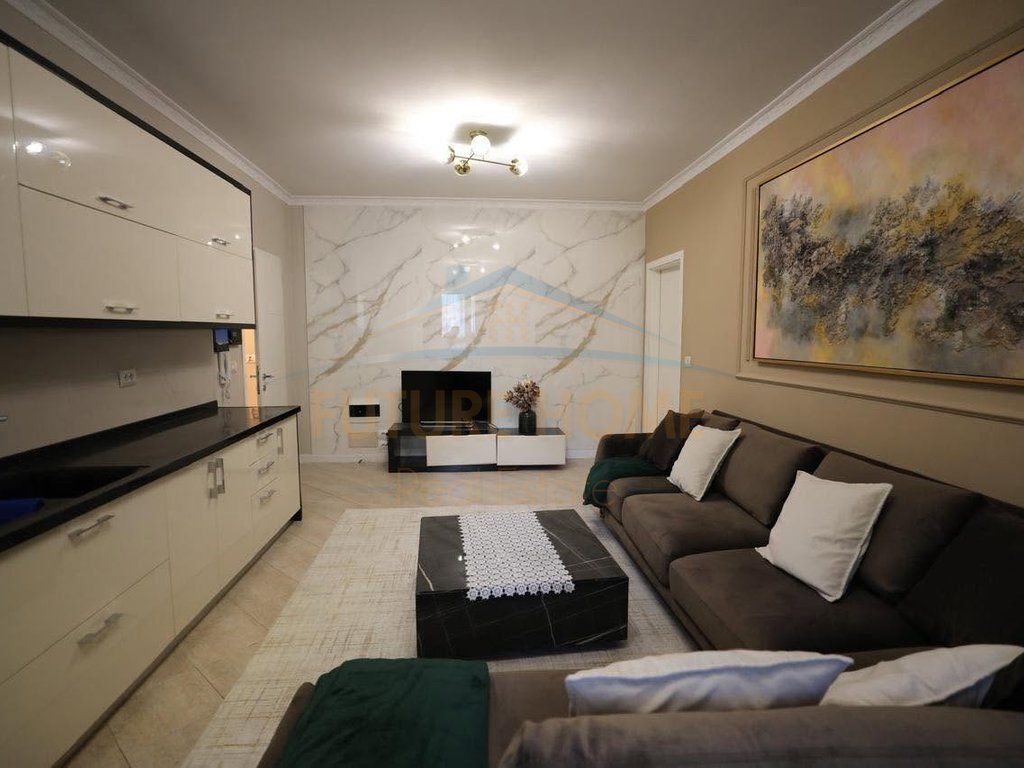 Affitto, Appartamento 2+1 + Garage, Kodra e Diellit 800 €