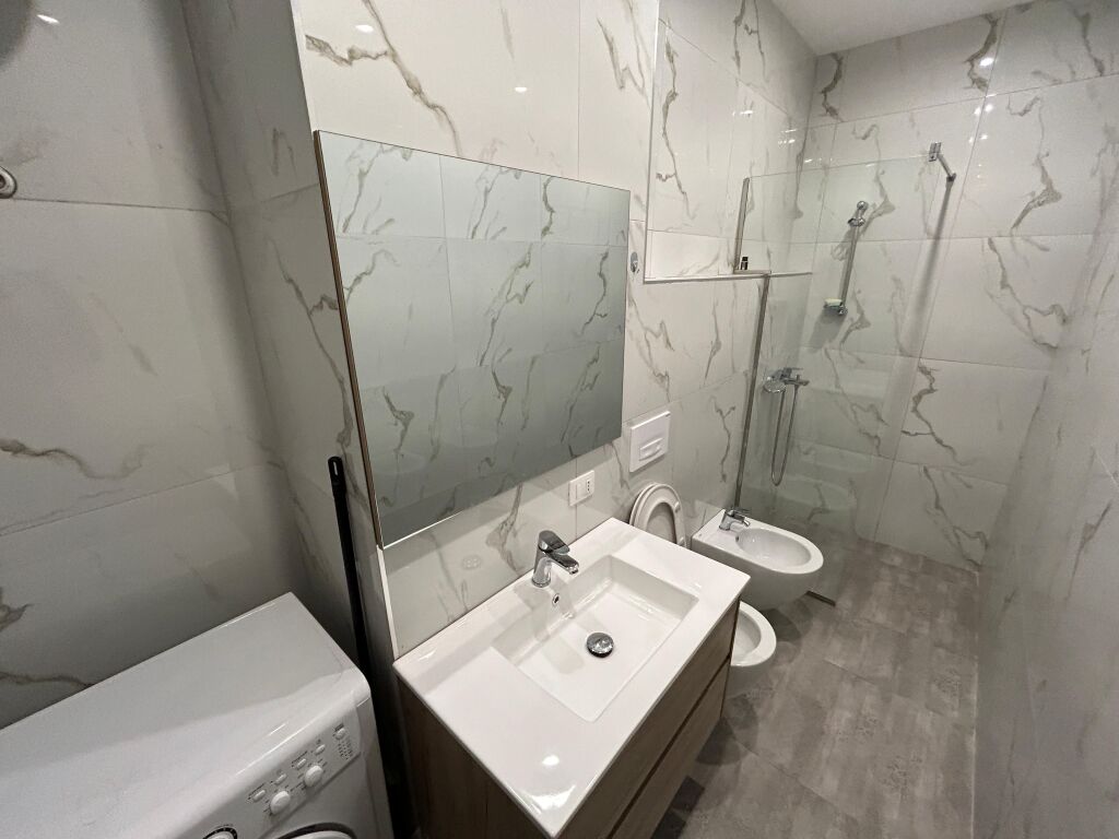 Apartment 1+1 for rent at 21 Dhjetori