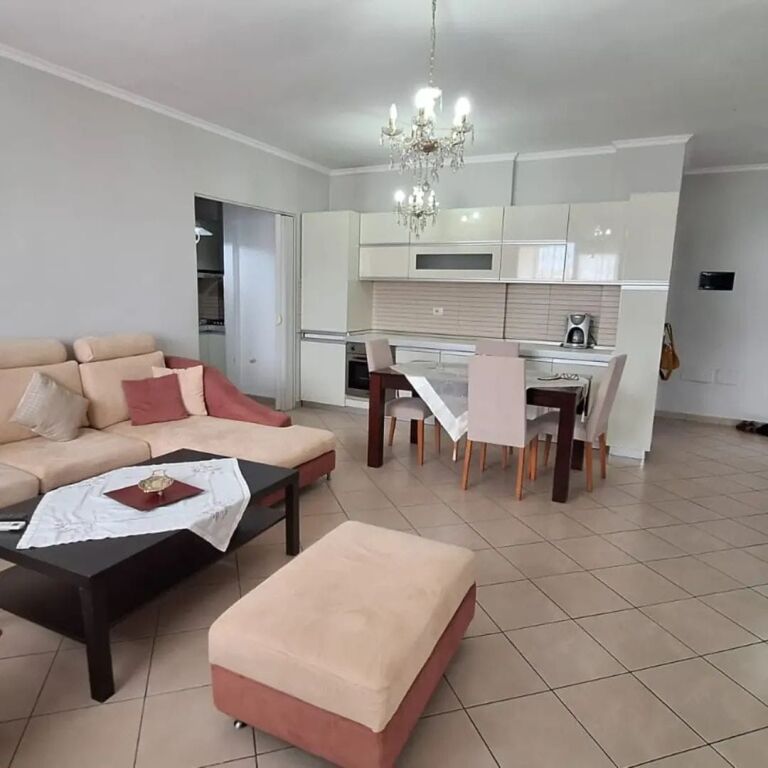 Apartment 3+2 for sale Kavaja Street